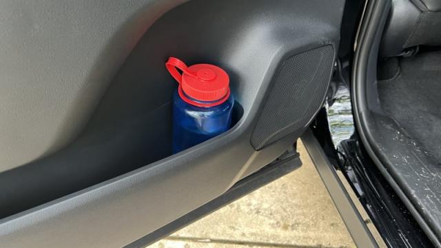 2024 Toyota Grand Highlander Cupholder Mega Test: Will the Nalgene bottle  fit? - Autoblog