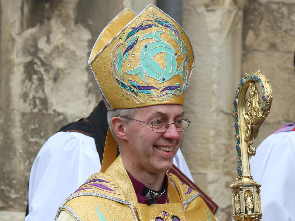 <p><span>Justin Welby soll das Paar trauen. Offenbar wurde der Erzbischof von Canterbury aber bereits vor der Hochzeit aktiv: Berichten zufolge ließ sich die US-Amerikanerin in einer geheimen Zeremonie in der königlichen Kapelle des St. James-Palastes von ihm taufen und firmen. (Bild-Copyright: WENN.com)</span> </p>