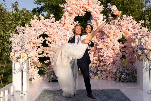 <p>Greg Gayne/Netflix</p> Johnny and Amy at their wedding on 'Love Is Blind'