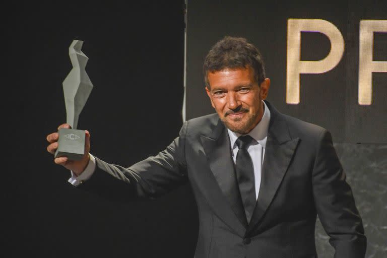 Antonio Banderas recibió el Premio Carmen de Honor en la primera edición de los premios de la Academia Andaluza de Cine, en Málaga