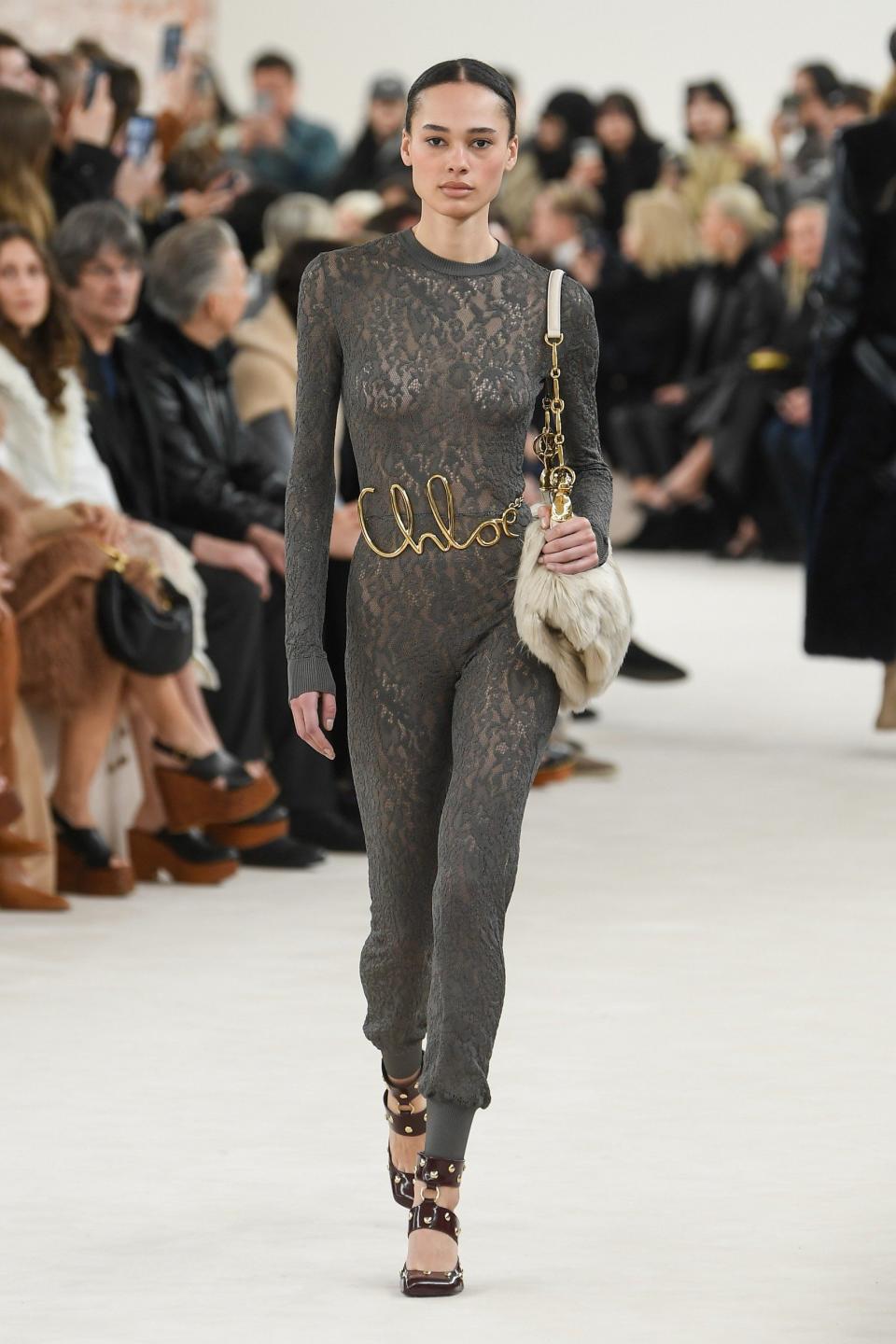 chloe paris fashion week autumn winter 2024 2025