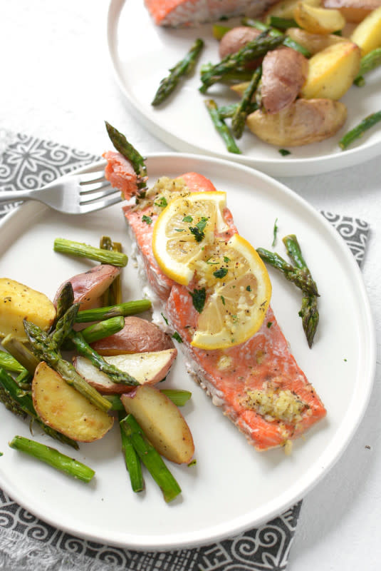 <p>Simple As That Blog</p><p>Your family will enjoy this zesty weeknight meal. Grab the recipe <a href="https://simpleasthatblog.com/2017/04/sheet-pan-lemon-pepper-salmon-and-vegetables.html" rel="nofollow noopener" target="_blank" data-ylk="slk:here;elm:context_link;itc:0;sec:content-canvas" class="link ">here</a>.</p>