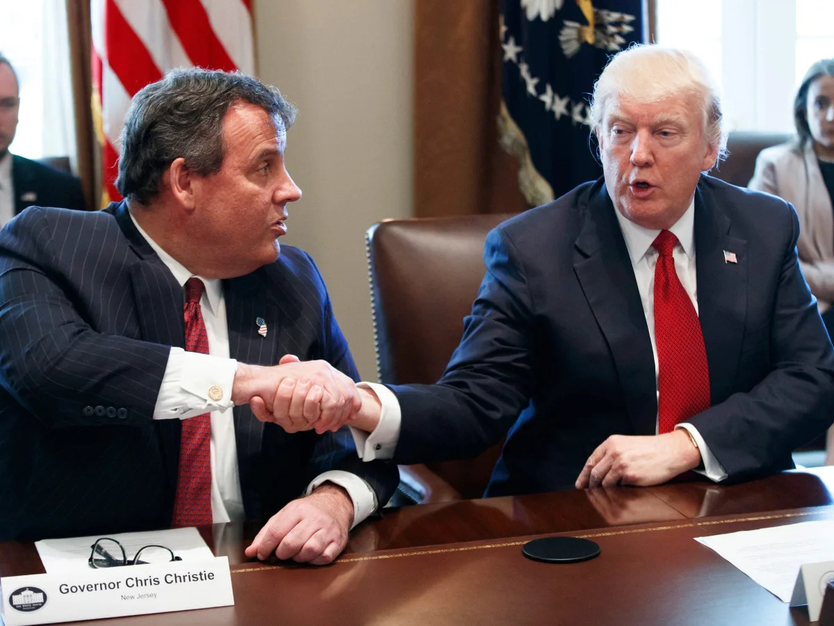 Chris Christie says it's 'undeniable' Trump gave him COVID, and calls Mark Meadows' decision to withhold positive test results 'inexcusable'