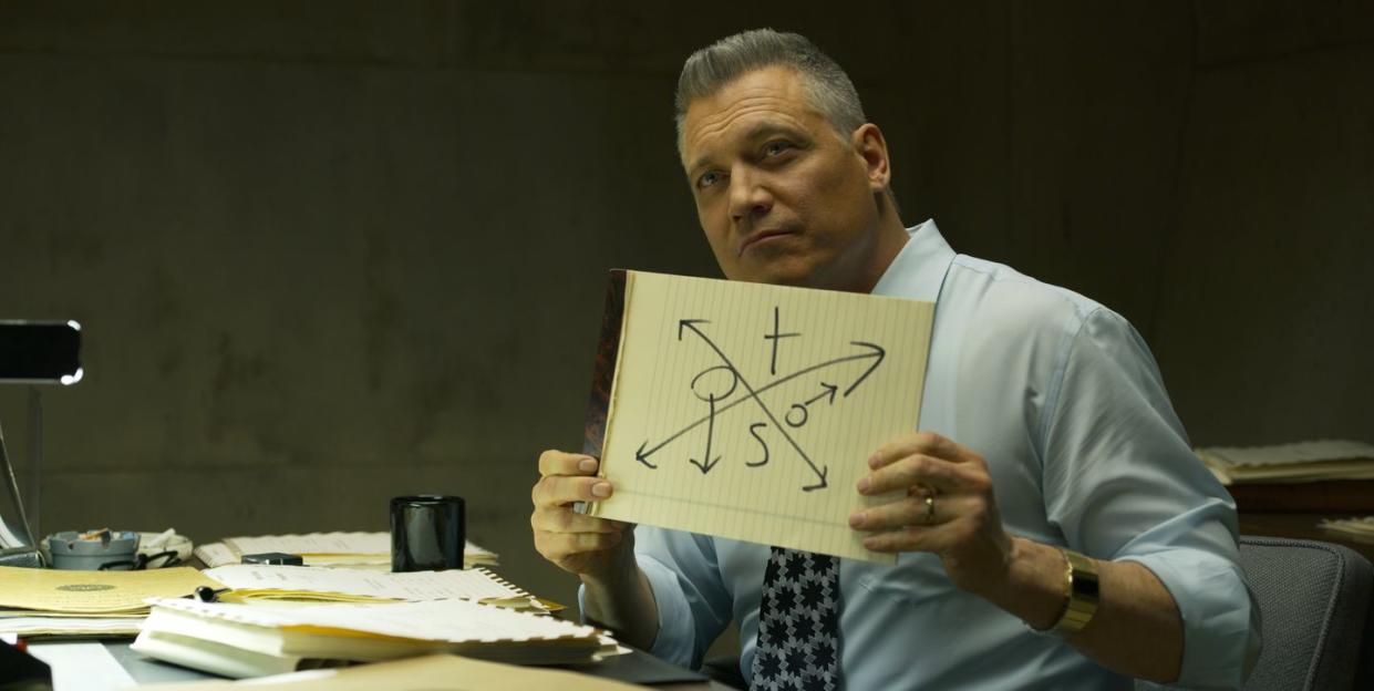 holt mccallany as bill tench, mindhunter season 2