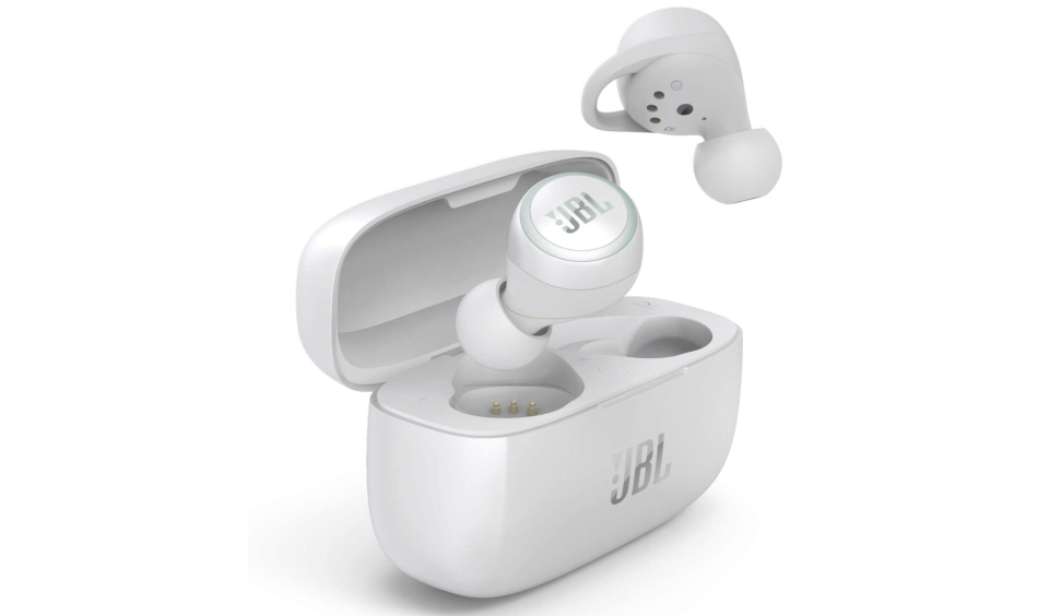 Loa auriculares JBL LIVE 300, Premium True Wireless en blanco son los que tienen el mayor descuento. Pero también los puedes comprar en negro, azul y morado. Foto: amazon.com