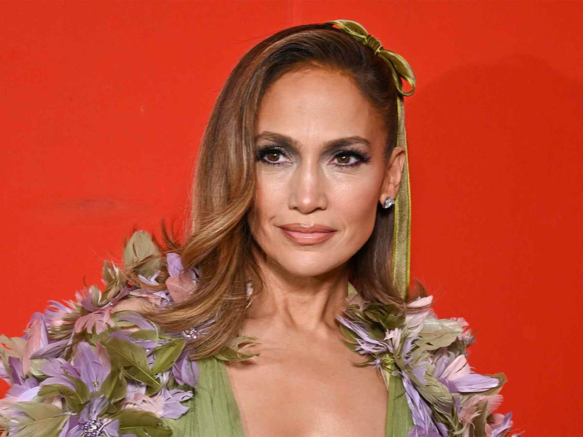 Jennifer Lopez Wore a Green Gown and Floor-Length Floral Cape to the ...