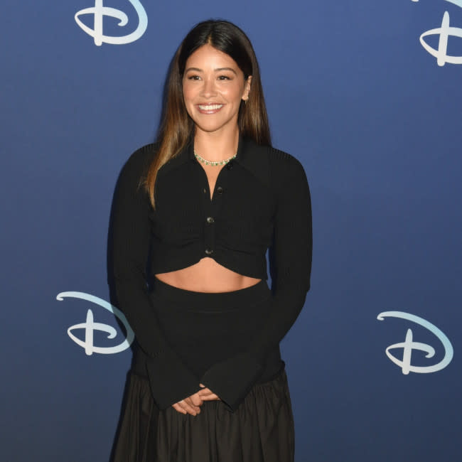 Gina Rodriguez da a luz a su primer hijo credit:Bang Showbiz