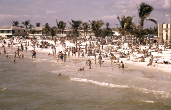 Crowds at Fort Myers Beach in 1961.