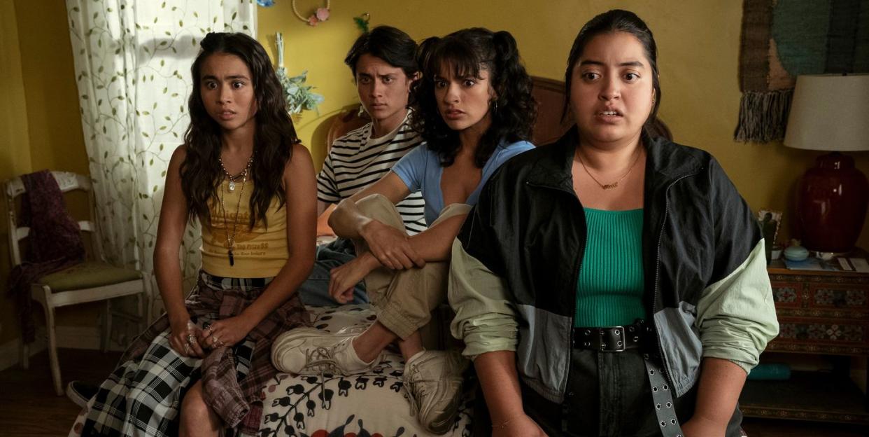 freeridge l to r ciara riley wilson as demi, tenzing trainor as cameron, bryana salaz as ines, keyla monterroso mejia as gloria in episode 101 of freeridge cr kevin estradanetflix © 2022