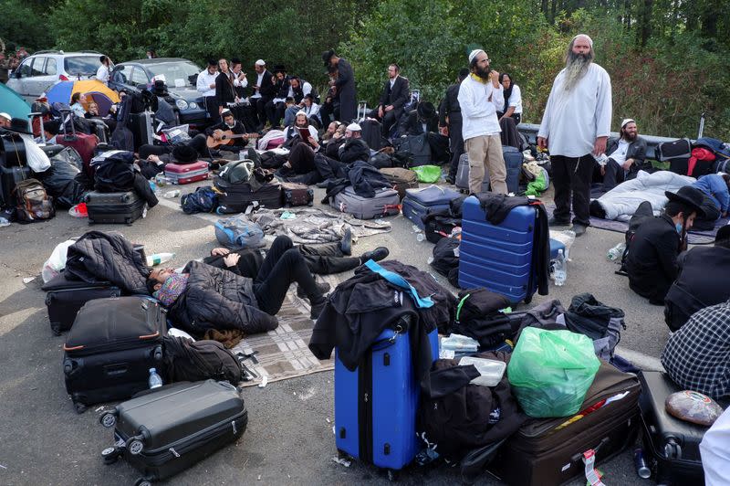 Jewish pilgrims gather at Novi Yarylovychi crossing point in Chernihiv Region