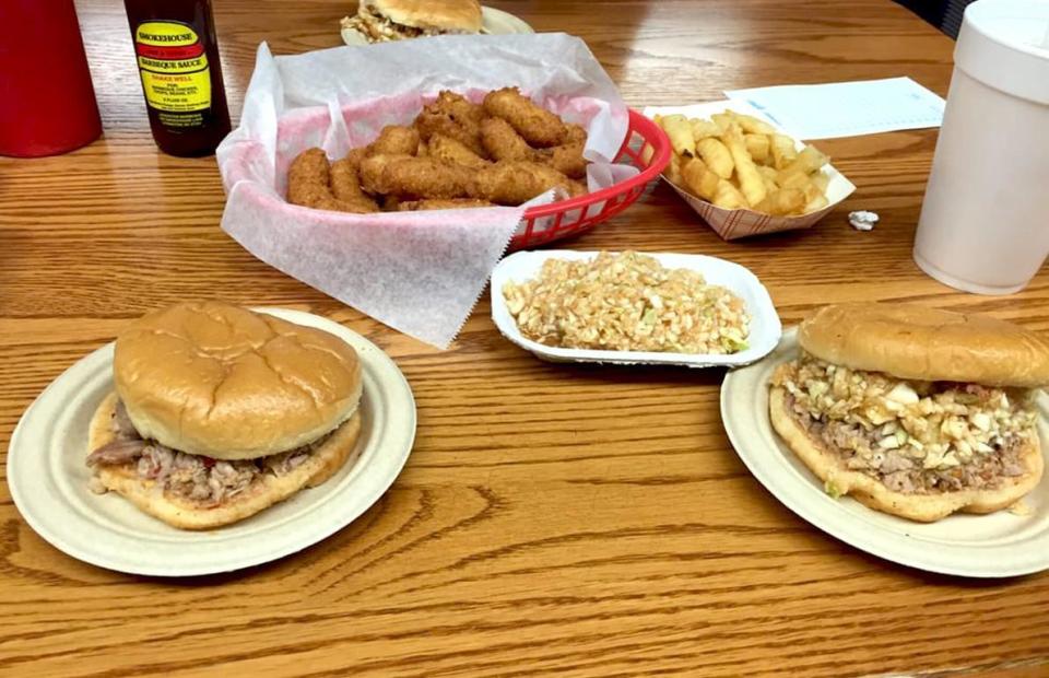 Chopped Barbecue Sandwich, Lexington Barbecue (Lexington, North Carolina)