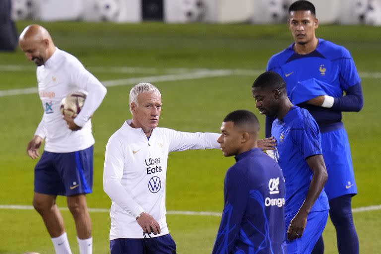 Didier Deschamps seguirá como DT de la selección francesa por cuatro años más, renovando hasta el Mundial 2026