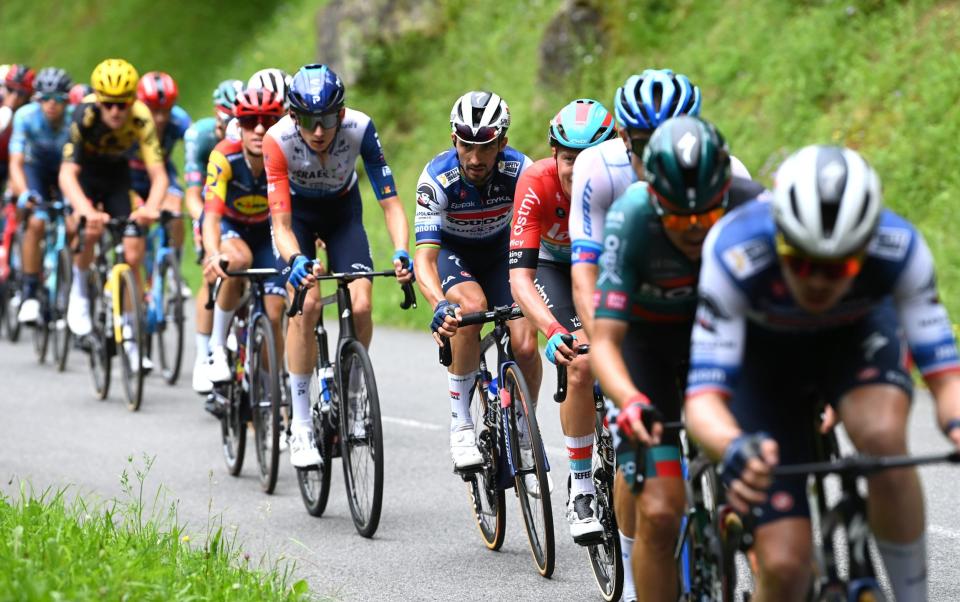 Julian Alaphilippe (Soudal-Quick Step) in a big breakaway group