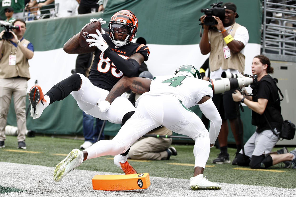 Tee Higgins' amazing catch wowed fans but didn't actually count for a touchdown. (Photo by Sarah Stier/Getty Images)