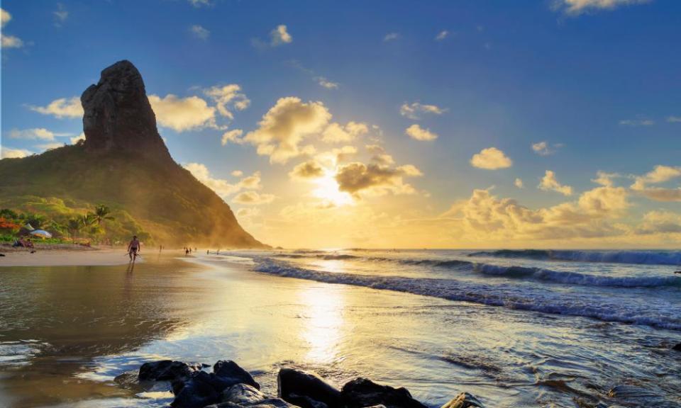 Conceicao beach with Morro Pico mountain in the background.