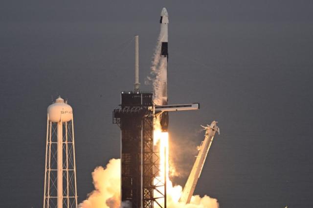 SpaceX and Axiom Launch Ax-3 Mission to International Space Station: Video  - The New York Times