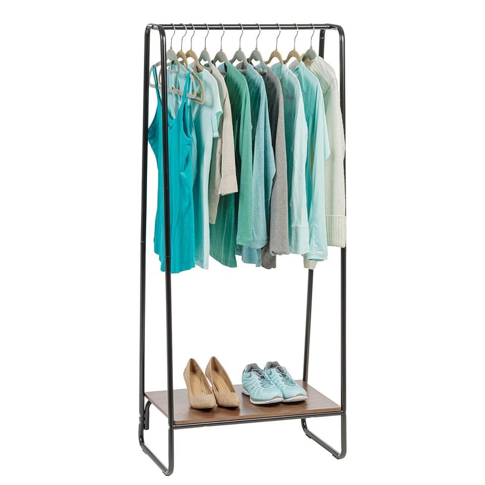 38) Iris USA Clothing Rack