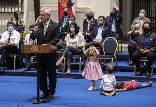 Chile President Signs Law Allowing Same Sex Marriage 2574