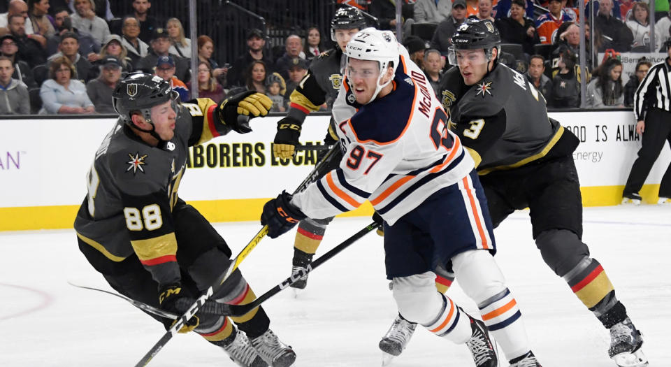 Thousands of Edmonton Oilers fans sing ‘Happy Birthday’ to Connor McDavid in Vegas at T-Mobile Arena. (Photo by Ethan Miller/Getty Images)