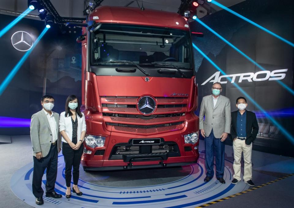 mercedes-benz-the-new-actros