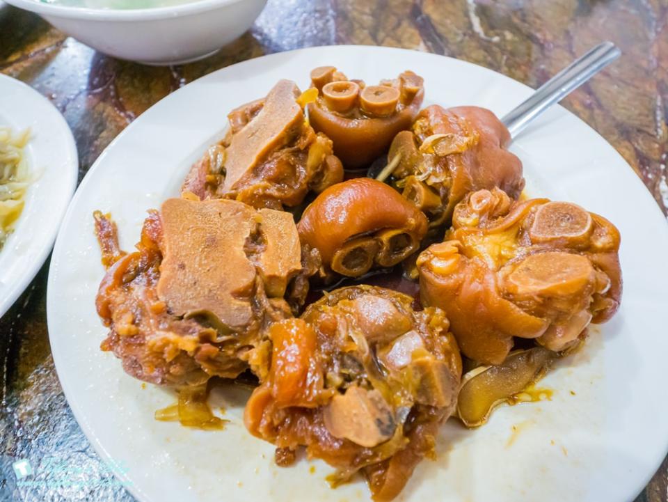 [花蓮美食]滿妹豬腳/花蓮必吃美食/林田山林業文化園區旁邊(附菜單及排隊攻略)