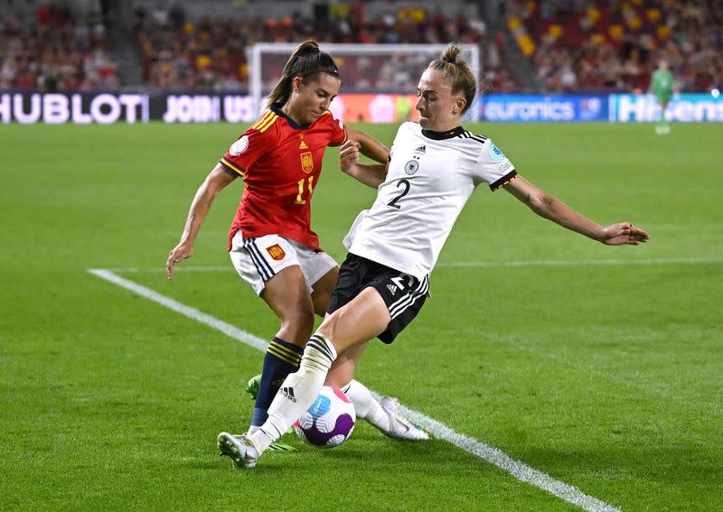 Fútbol - Eurocopa Femenina 2022 - Grupo B - Alemania contra España