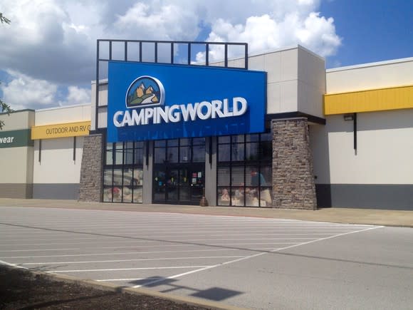 Exterior of a Camping World superstore in Bowling Green.