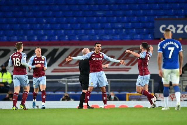 Anwar El Ghazi celebrates his goal