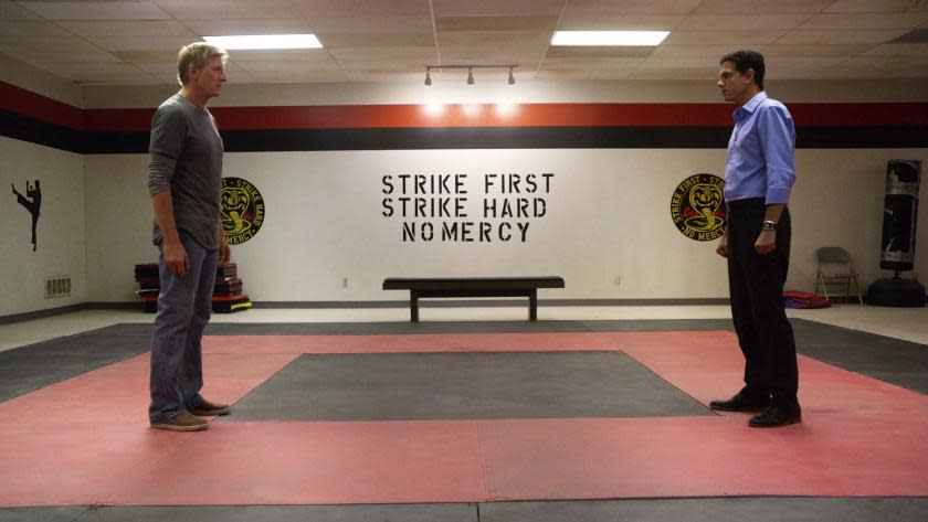 La eterna rivalidad de Daniel y Johnny encuentra un equilibrio y alianza en la tercera temporada de Cobra Kai.