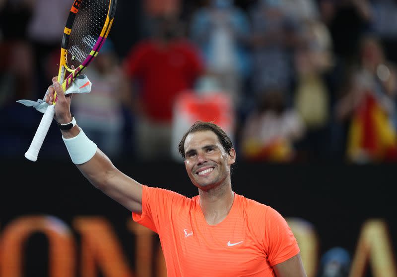 Tenis - Open de Australia - El español Rafael Nadal celebra tras ganar su partido de segunda ronda contra el estadounidense Michael Mmoh