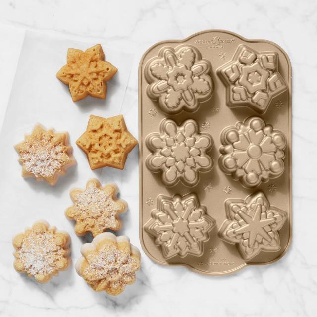 Williams Sonoma Snowflake Cake Pan Made by Nordic Ware Cast Aluminum W/  Recipe