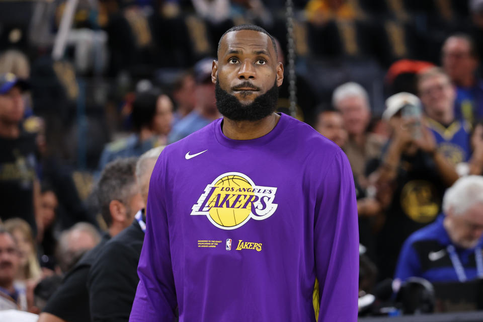 Los Angeles Lakers superstar LeBron James is coming for more than just Kareem Abdul-Jabbar's career scoring record this season. (Tayfun Coskun/Anadolu Agency via Getty Images)