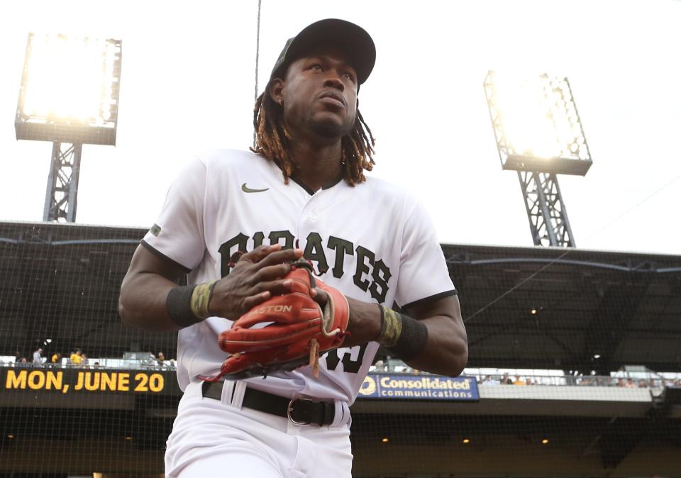 Oneil Cruz is the tallest shortstop in MLB history at 6-foot-7.