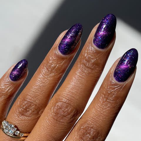 13 Velvet Nail Ideas For the Most Sumptuous Autumn Mani