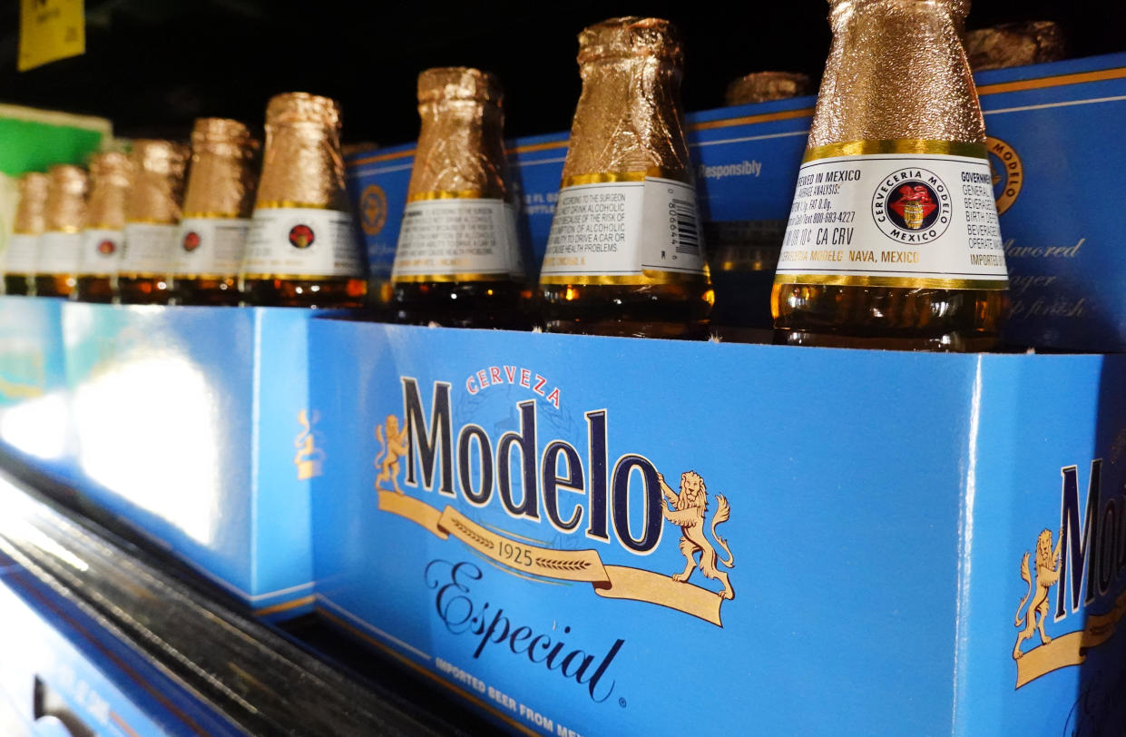 Botellas de la cerveza Modelo Especial. (Foto: Mario Tama/Getty Images)