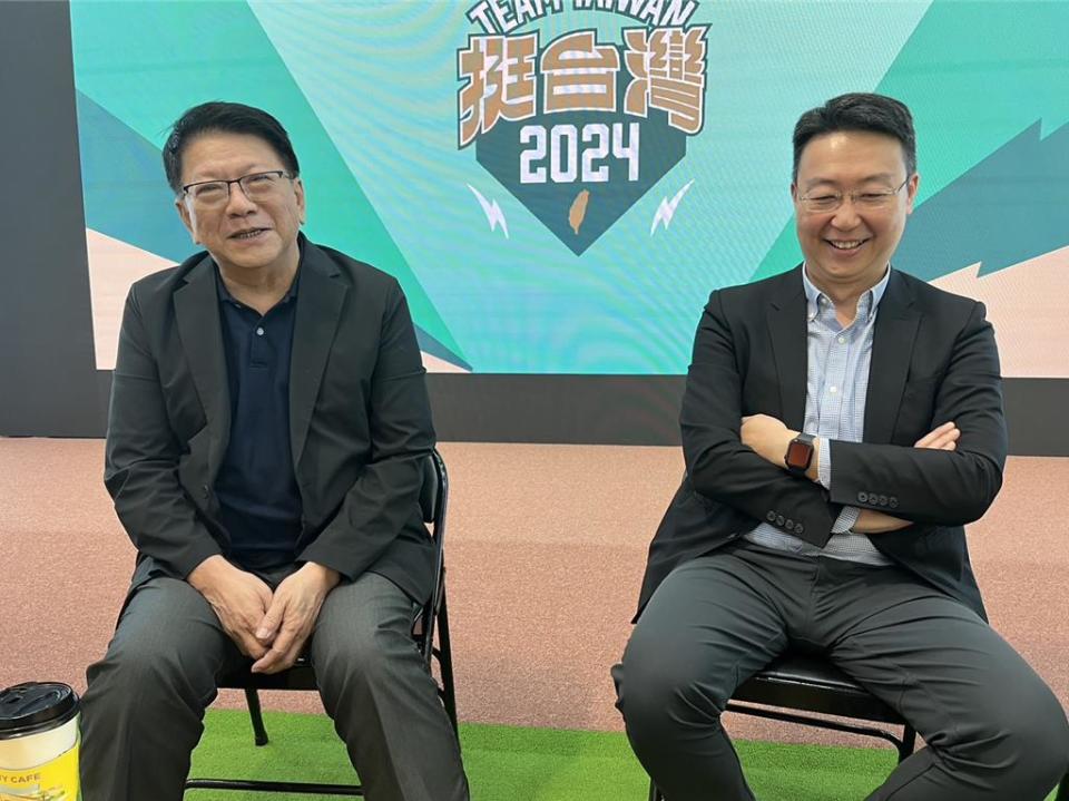 賴清德競選總幹事潘孟安（左）、賴清德競選總部發言人陳世凱（右）。（黃婉婷攝）