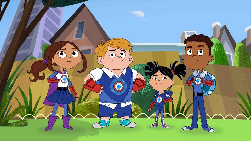 Esta imagen proporcionada por PBS Kids muestra los personajes de la serie "Hero Elementary" de izquierda a derecha Lucita Sky, Benny Bubbles, Sara Snap y AJ Gadgets, un superhéroe con el superpoder de hacer aparatos increíble quien también padece autismo. La serie se estrena el 1 de junio en PBS. (PBS Kids via AP)