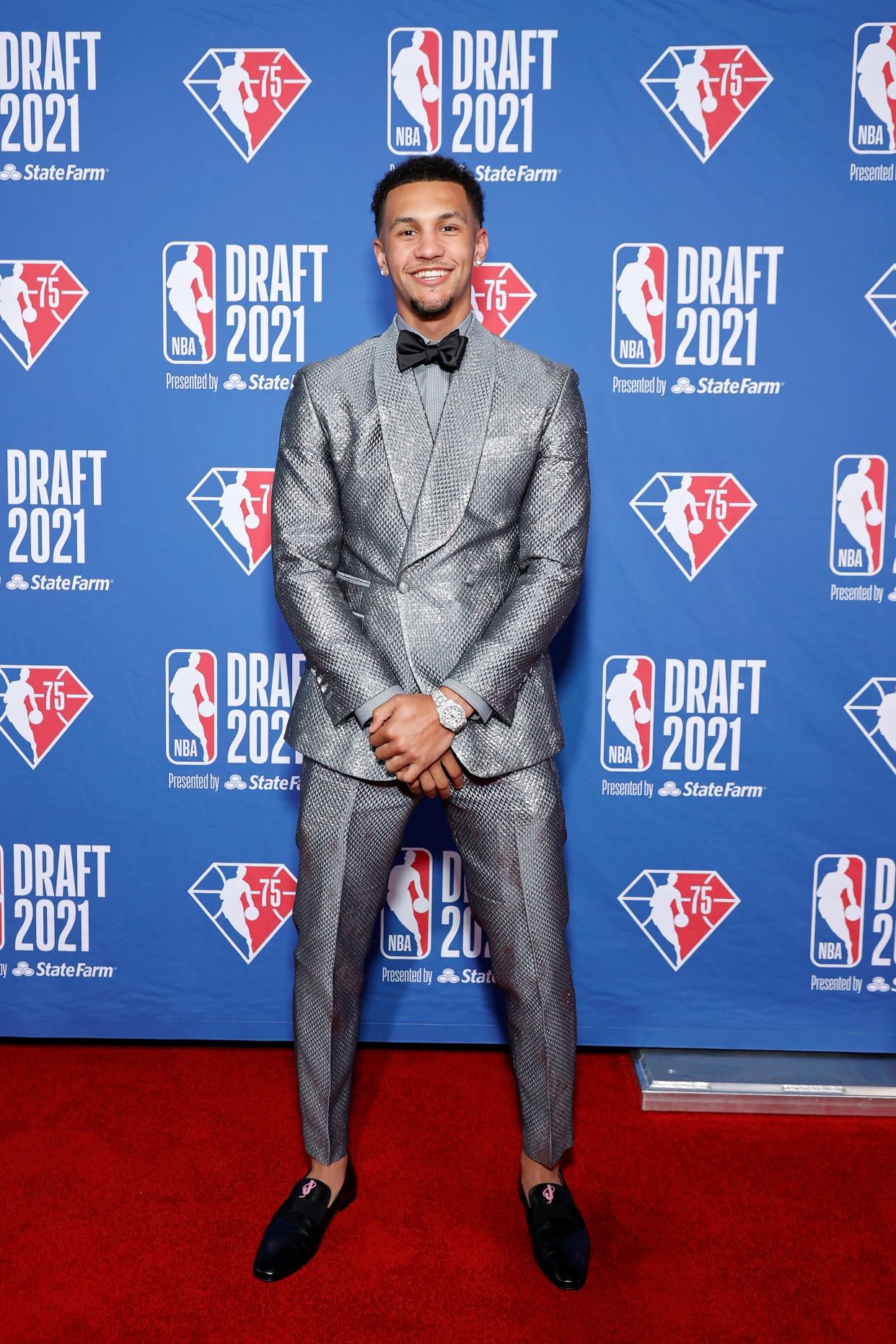 Jalen Suggs poses for photos on the red carpet during the 2021 NBA draft at the Barclays Center on July 29, 2021 in New York City. (Arturo Holmes/Getty Images)