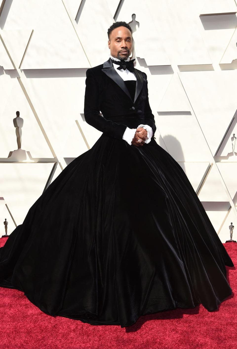 Billy Porter attends the 2019 Oscars in black gown