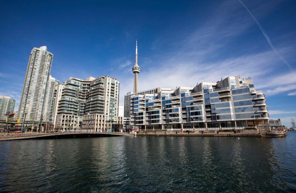 Toronto’s Waterfront Business Improvement Area (BIA) suggests in a report released this week that tourists feel 'underwhelmed' by the lack of things to do at Toronto's waterfront. (Michael Wilson/CBC - image credit)