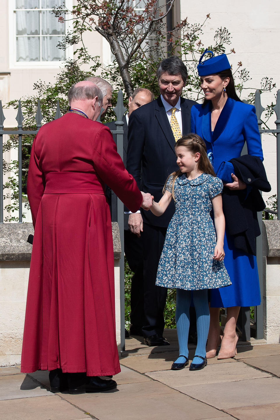 Prince William and Princess Kate Bring Their 3 Children to Mass on