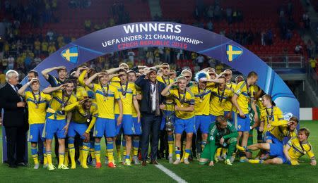 Sweden celebrate winning the final. Action Images via Reuters / Lee Smith