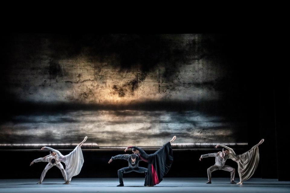 Forgotten Land, choreographed by Jiří Kylián, part of the BRB triple bill (Johan Persson)