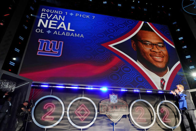 New York Giants Draft Picks 2022: Kayvon Thibodeaux, Evan Neal