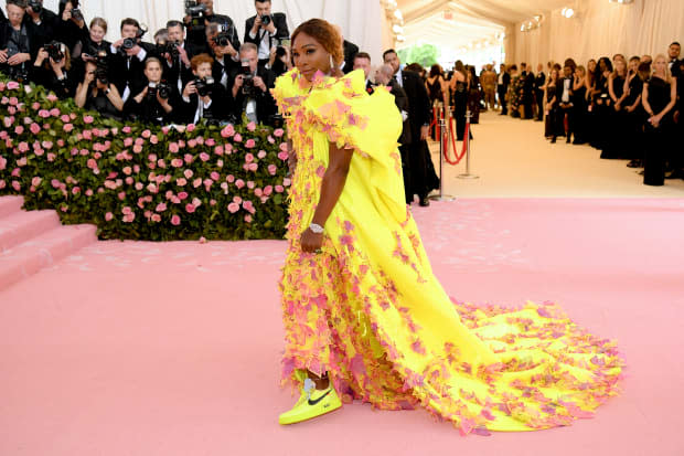 Williams at the 2019 Met Gala in Atelier Versace and Nike. Photo: Neilson Barnard/Getty Images