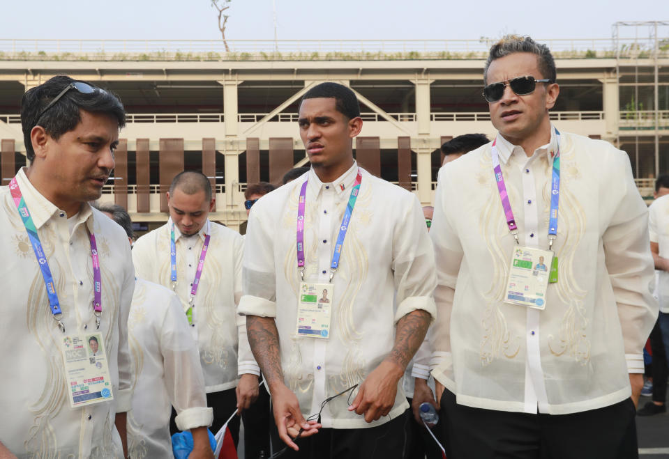 A philippine basketball player Jordan Taylor Clarkson ,center, prepare prior the opening ceremony for the 18th Asian Games in Jakarta, Indonesia, Saturday, Aug. 18, 2018. (AP Photo/Tatan Syuflana)