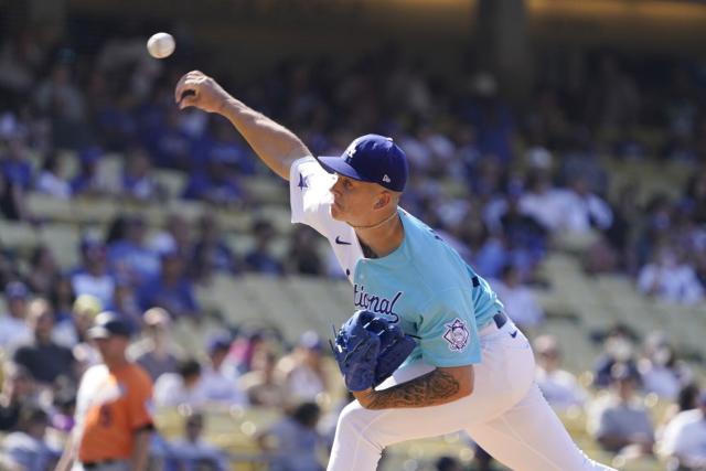 Dodgers pitchers guided by youth, experience