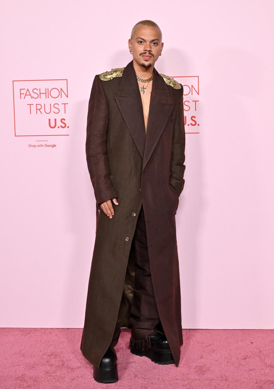 Evan Ross attends the 2024 Fashion Trust Us Awards.