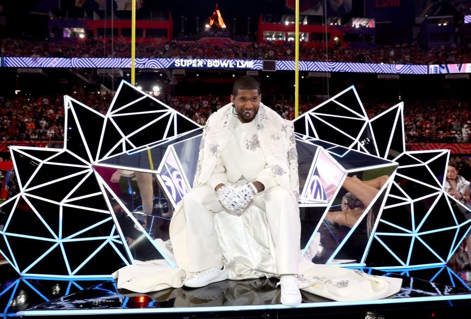 las vegas, nevada february 11 usher performs onstage during the apple music super bowl lviii halftime show at allegiant stadium on february 11, 2024 in las vegas, nevada photo by kevin mazurgetty images for roc nation