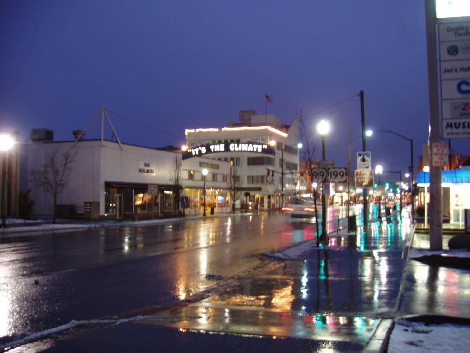 37. Grants Pass, Oregon. Percentage without health insurance: 12.5%. Percentage that is food-insecure: 5.5%. Obesity rate: 25.1%. 2014 unemployment rate: 9.6%.